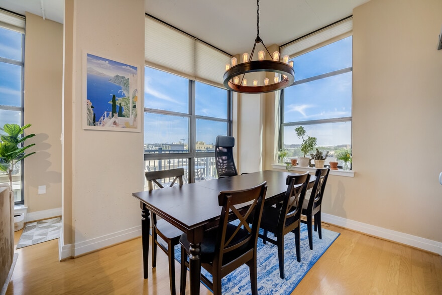 Dining Area - 2020 12th St NW