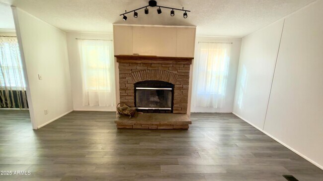 Building Photo - 31819 N 165th Ave