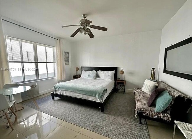 Building Photo - 3700 Collins Ave