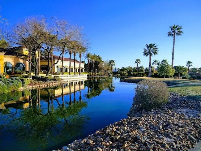 Building Photo - 10016 San Gervasio Ave