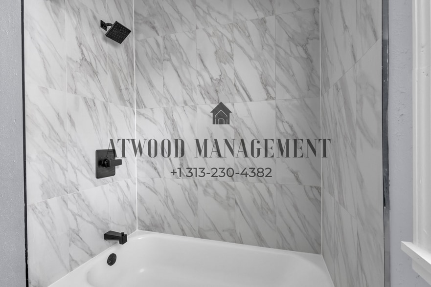 Building Photo - This beautifully updated 3-bedroom, 1-bath single-family home is ready for move-in!