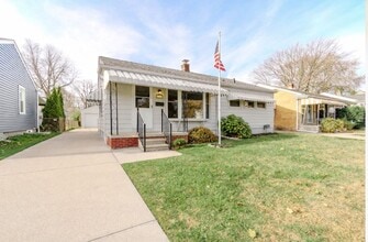 Building Photo - Beautifully Updated 3-Bedroom Home with Finished Basement & Spacious Backyard in Prime Royal Oak ...