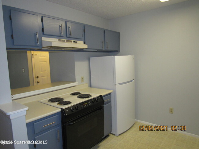 Building Photo - 225 S Tropical Trail