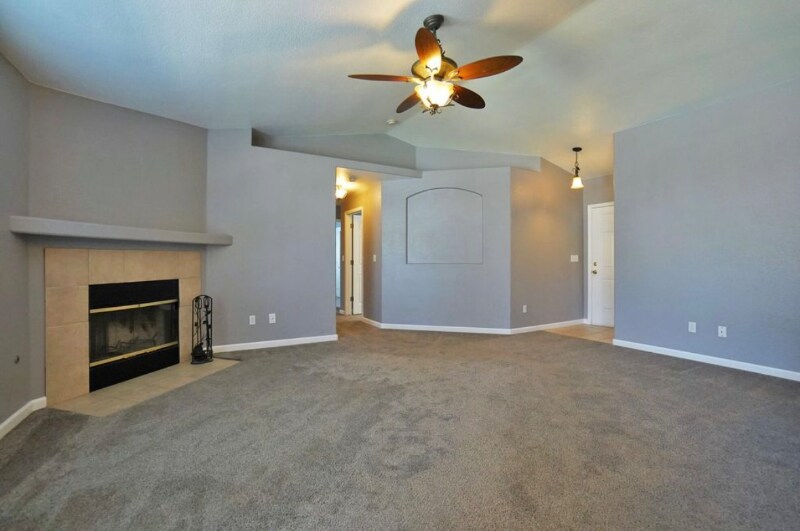 Building Photo - 973 Himalaya Ln