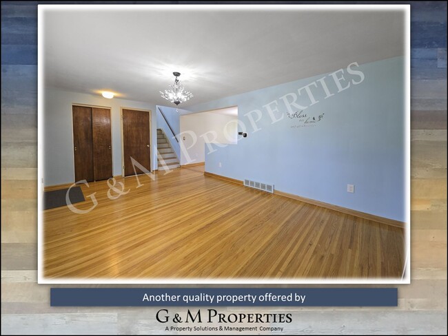 Building Photo - Rare 3/4 Bedroom in Gates/Chili School Dis...