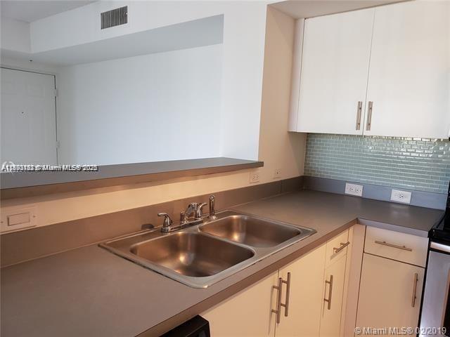 Building Photo - 777 SW 111th Way