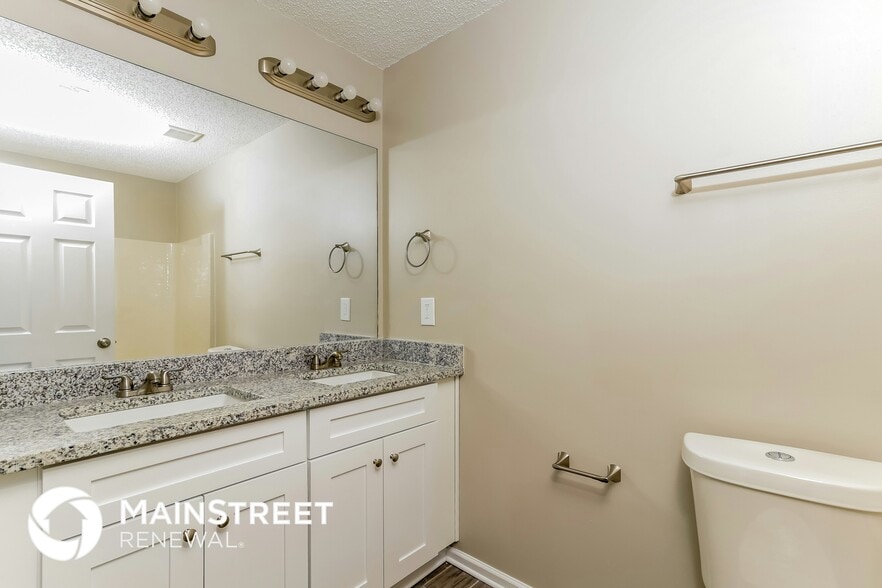 Building Photo - 5319 Creekview Way