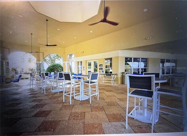 Building Photo - 2568 Maneshaw Ln