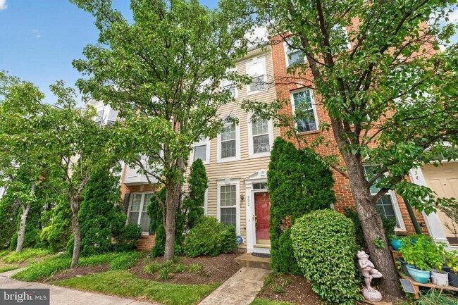 Building Photo - 932 Harrison Cir