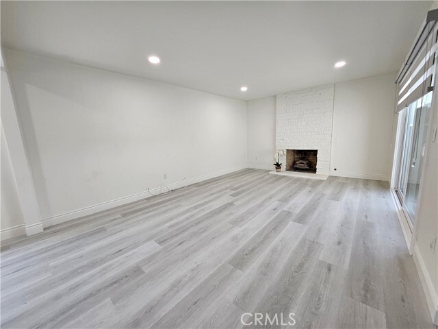Building Photo - 1913 Aspen Cir