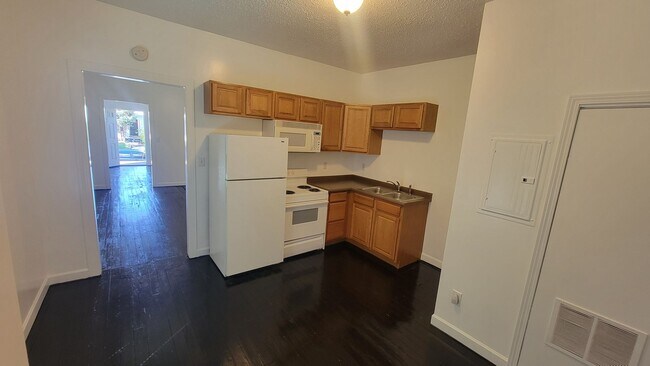 Building Photo - Great 1 bedroom in Germantown