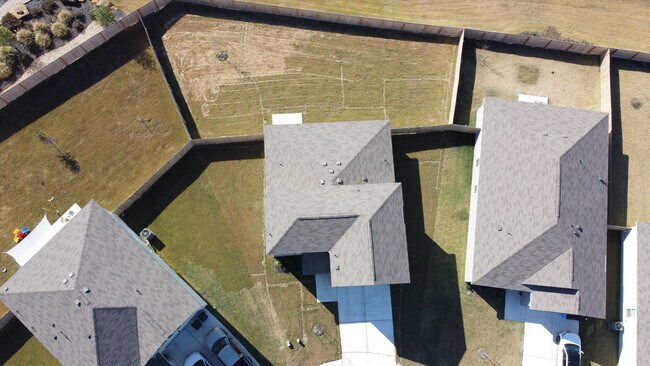 Building Photo - 12633 Henry Clay Dr