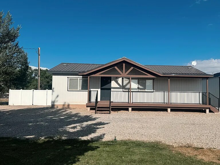 Primary Photo - 5749 N 2300 W