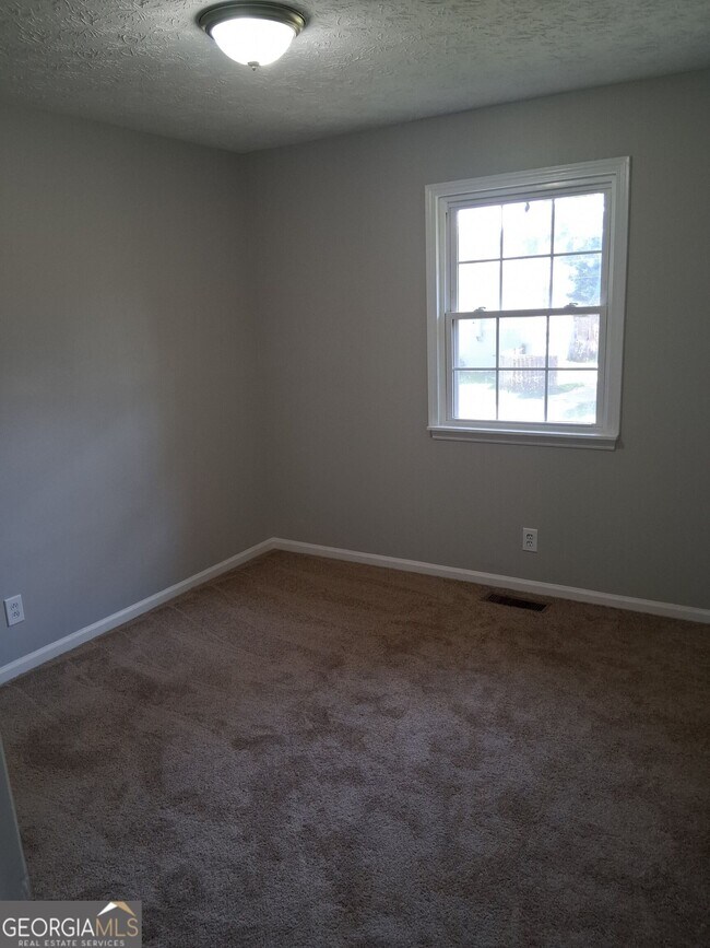 Building Photo - 9109 Sterling Ridge Ln