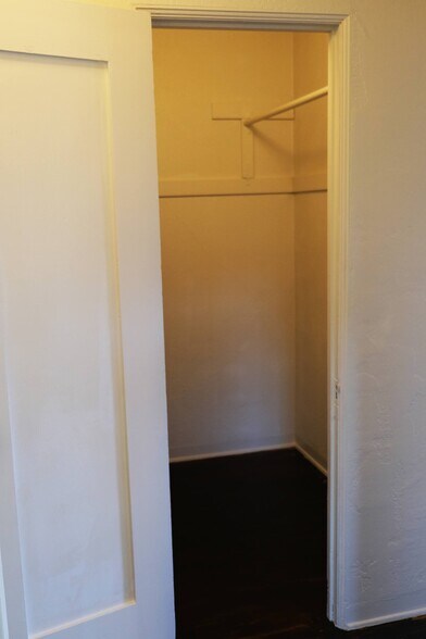 Building Photo - 771 Freeman Ave