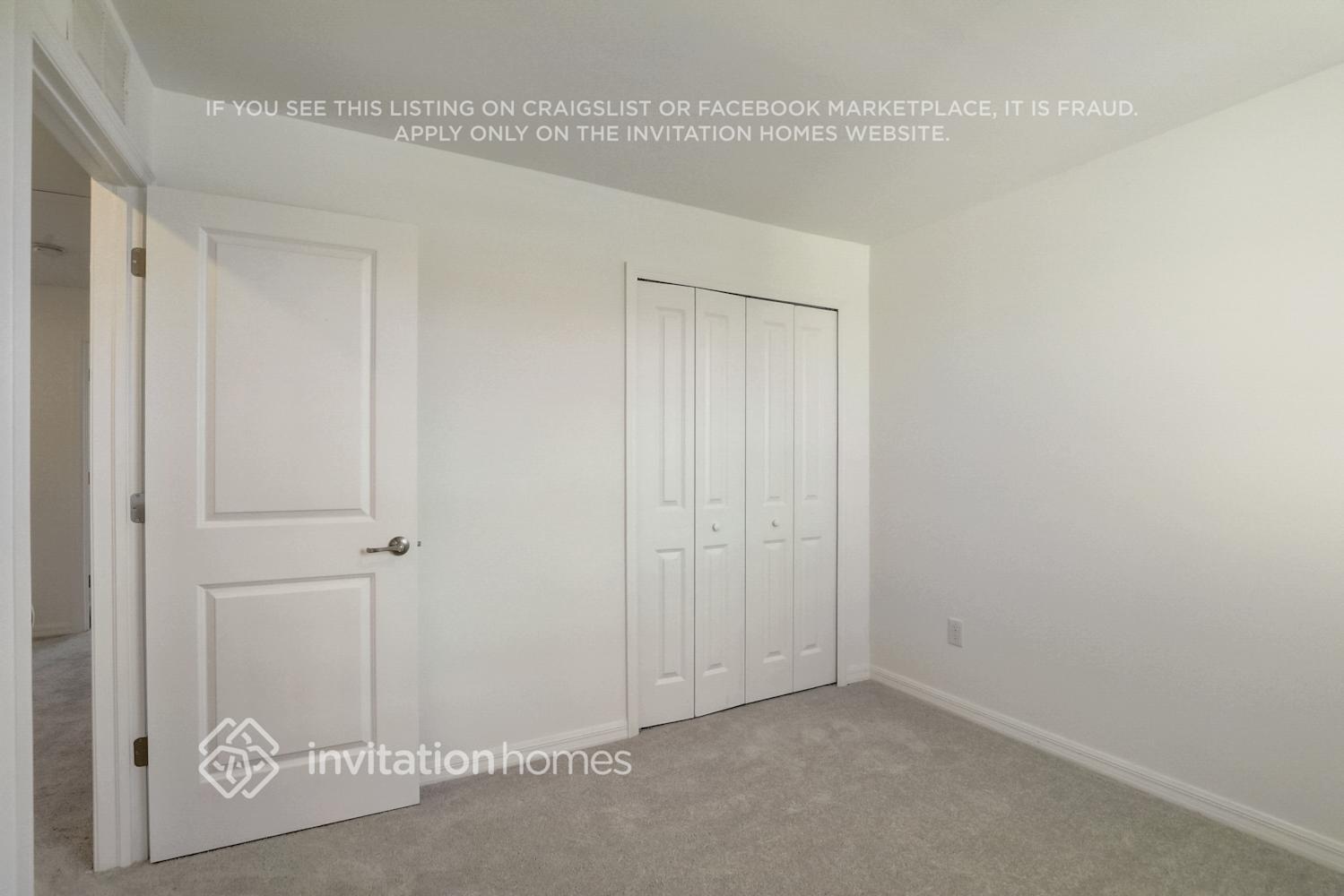 Building Photo - 2077 E Landings Wy