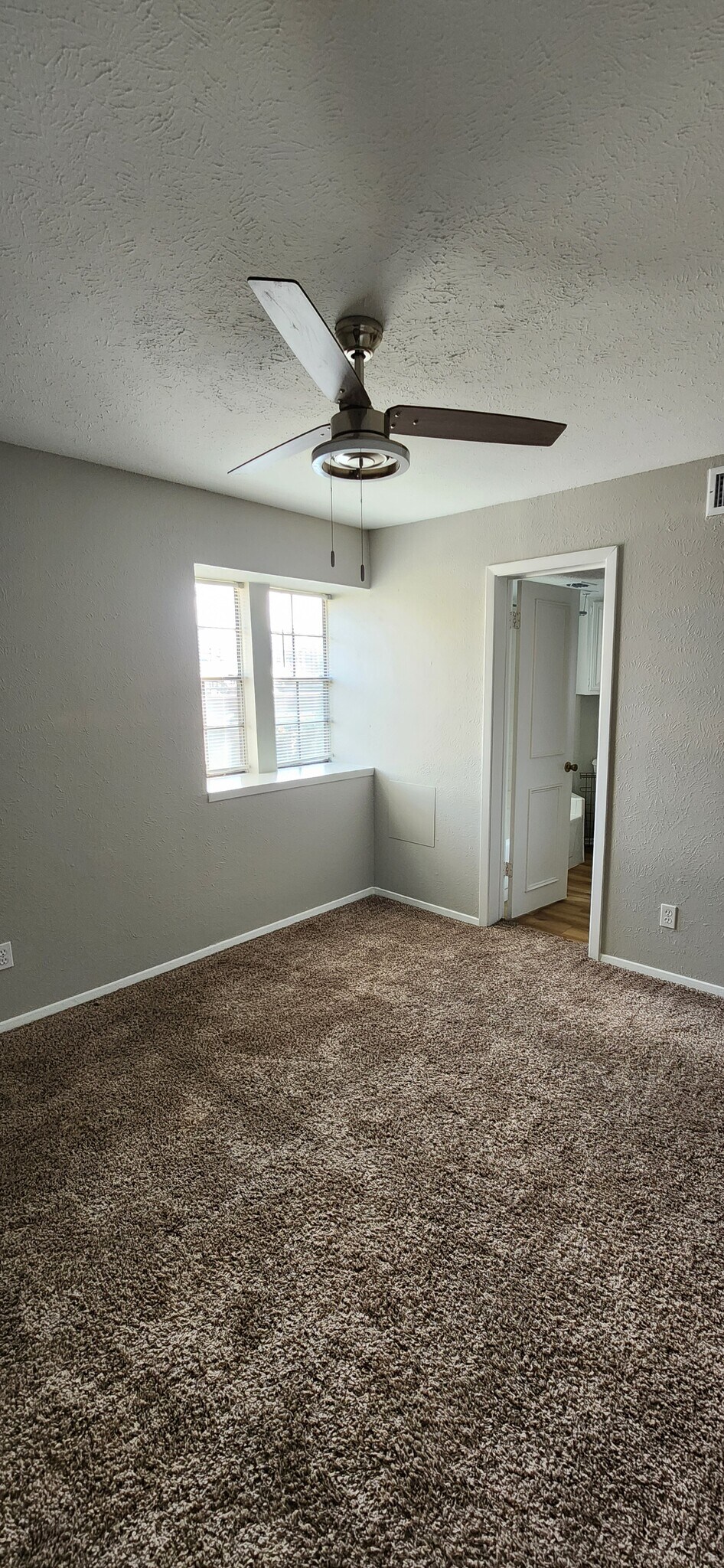 Building Photo - 103 Henry M Chandler Dr