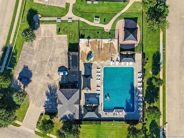 Building Photo - 8212 Canoe Ridge Ln