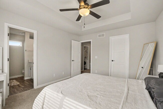 Building Photo - Beautiful Bellevue Home Close to Offutt AFB