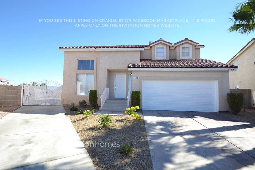 Primary Photo - 3608 Russian Olive St