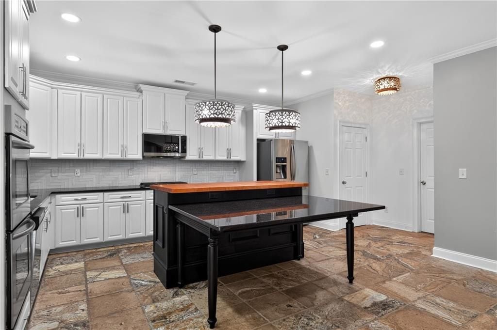 Building Photo - 5428 Spelman Dr
