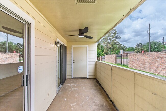 Building Photo - 14555 Wunderlich Dr
