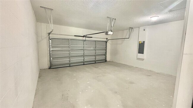 Building Photo - 13751 SW 43rd Cir