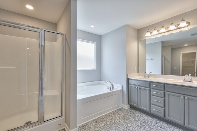 Building Photo - 212 Eusa Cantrell Ln