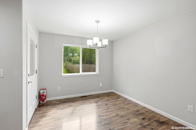 Building Photo - 1553 N Ravens Best Cir
