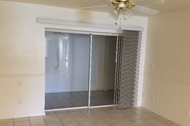 Building Photo - 1385 Mainsail Dr