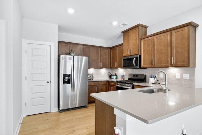 Building Photo - 2049 Holmesburg Private Cir