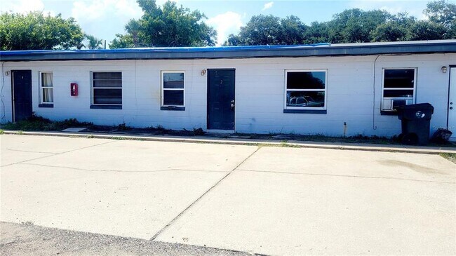 Primary Photo - 424 N Charles St