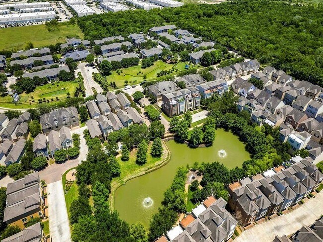 Building Photo - 9103 Harbor Hills Dr