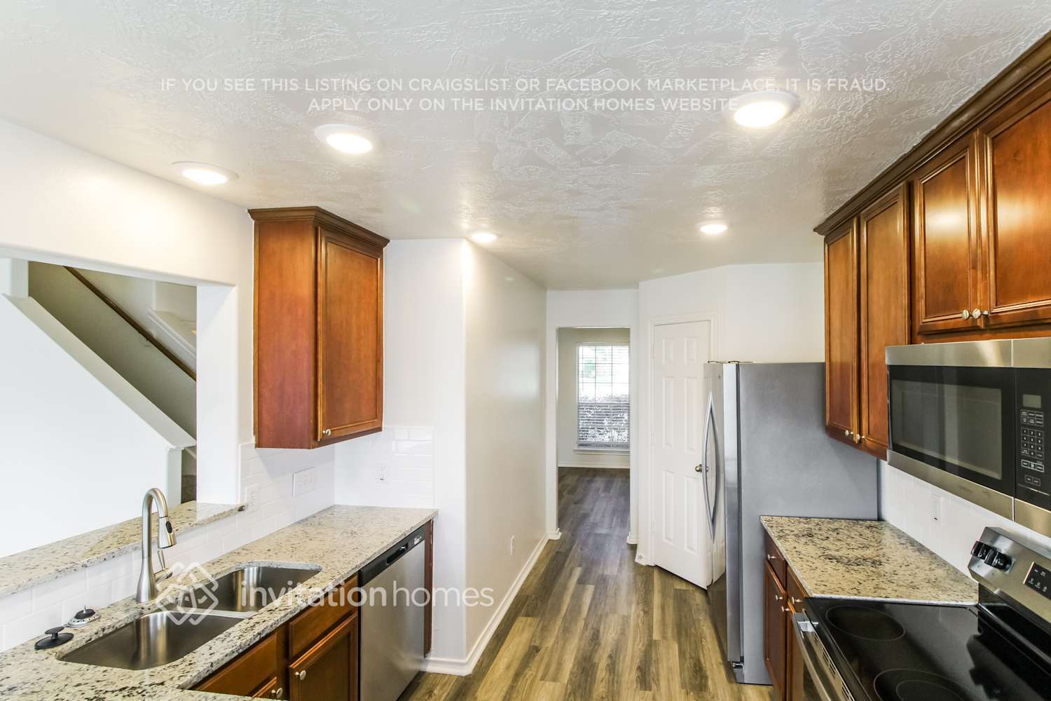 Building Photo - 2711 Eros Ln