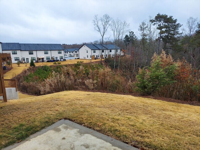 Building Photo - Stunning Townhome with Modern Finishes & Resort-Style Amenities – Available July 1!