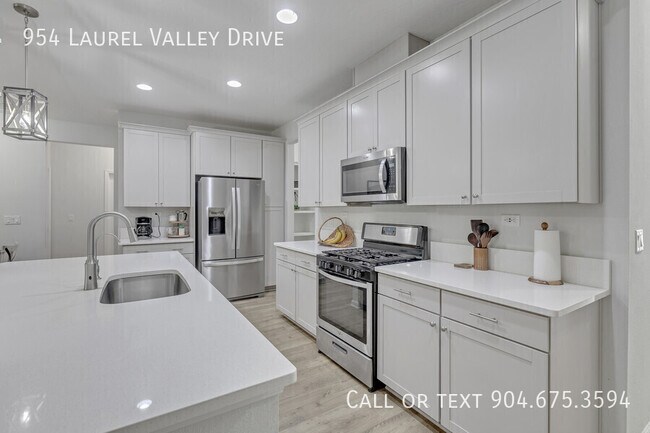 Building Photo - 954 Laurel Valley Dr