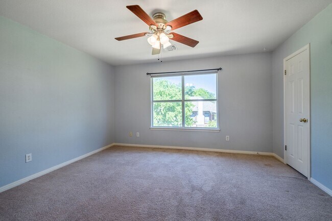 Building Photo - Elegant 3BR Home with Flexible Loft, Cherry Hardwood & Serene Outdoor Living