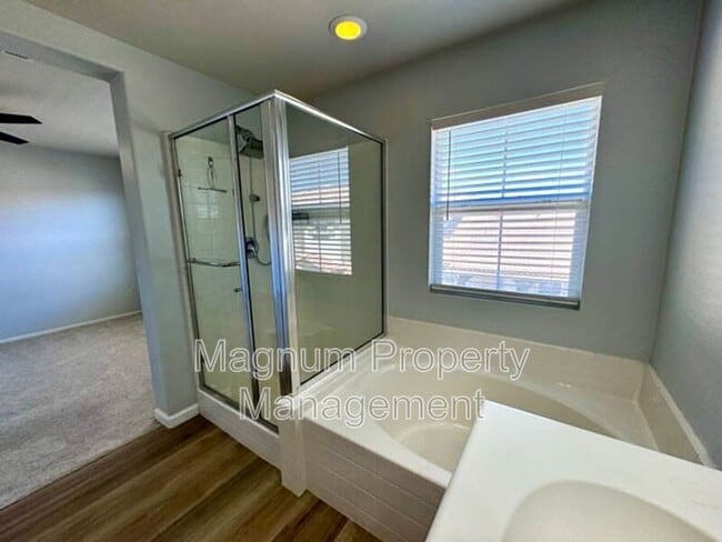 Building Photo - 33620 Willow Haven Ln