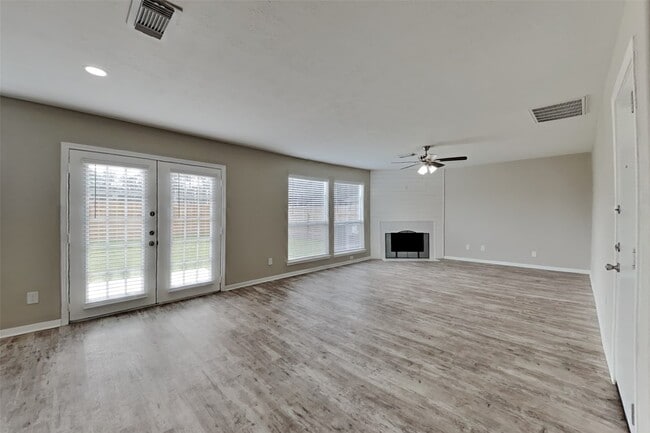 Building Photo - 2506 Buckminster Dr