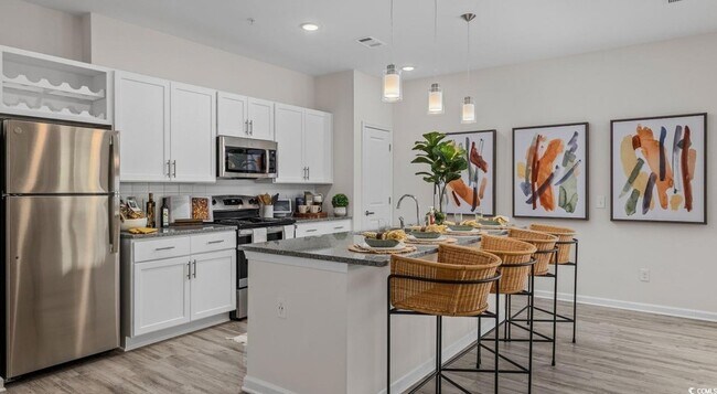 Building Photo - 5895 Arbor Isle Wy