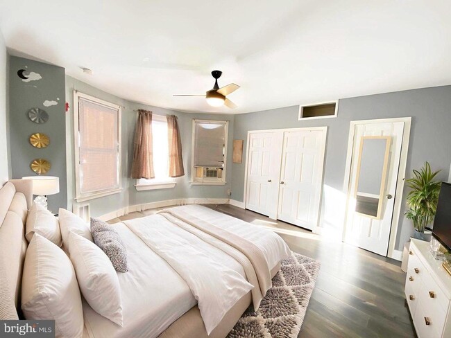 Building Photo - 315 N 52nd St