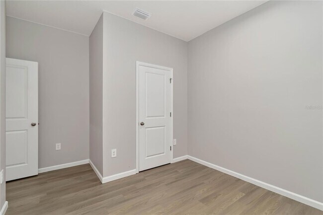 Building Photo - 4525 Pippin Ln