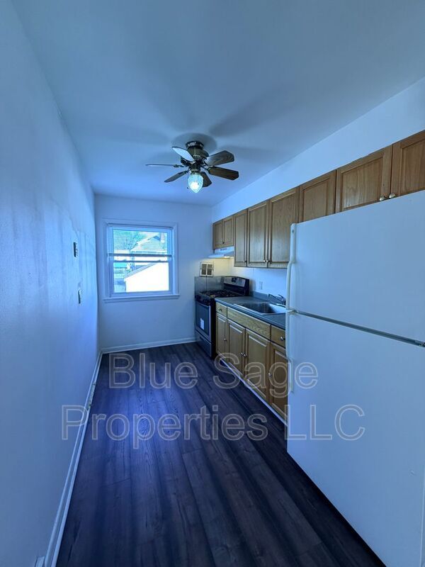 Building Photo - 7 E Berkley Ave