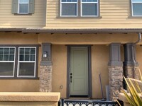 Building Photo - Goleta townhome