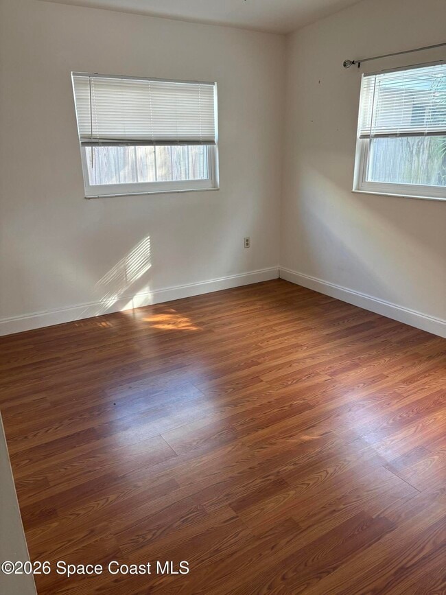 Building Photo - 385 S Brevard Ave