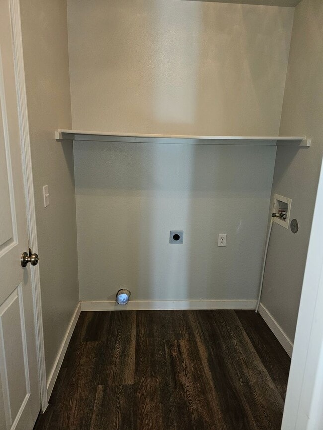 Building Photo - Updated Open Floor Plan in Nampa!