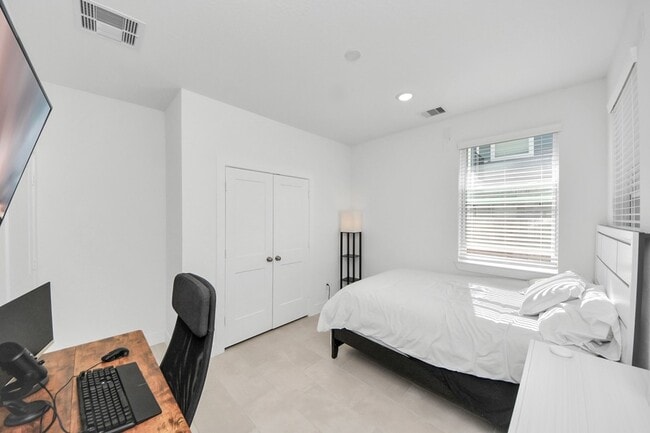 Building Photo - 7655 Jerrara Hts Ln