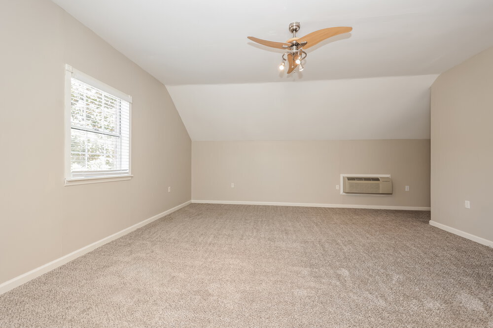 Building Photo - 3724 Belle Oaks Dr