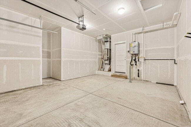 Building Photo - Modern Yelm Home Near JBLM | 3 Bed, 2.25 B...