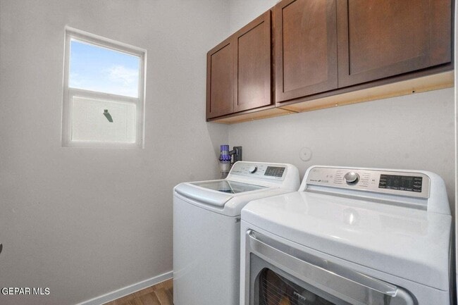 Building Photo - 2158 Enchanted Smt Dr